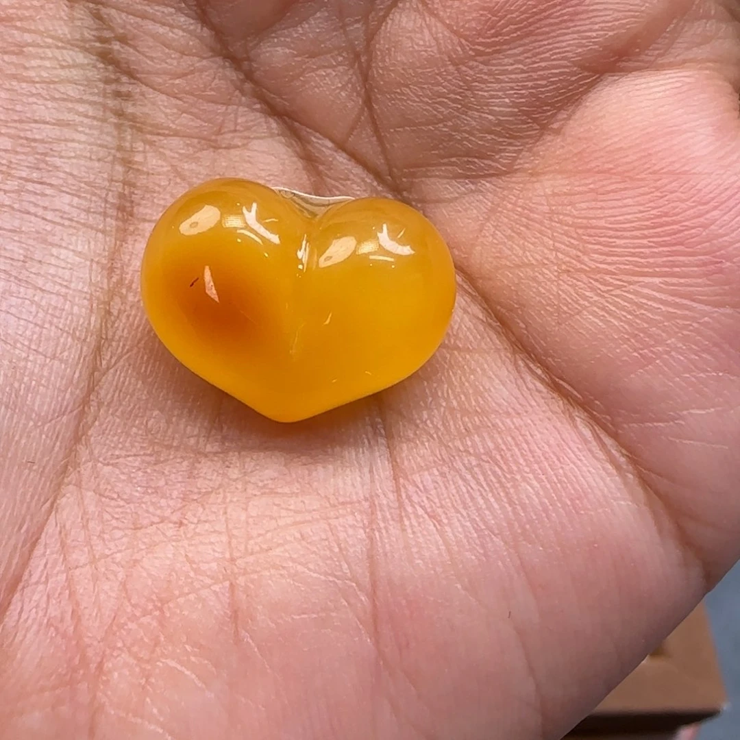 琥珀颈饰未镶嵌琥珀