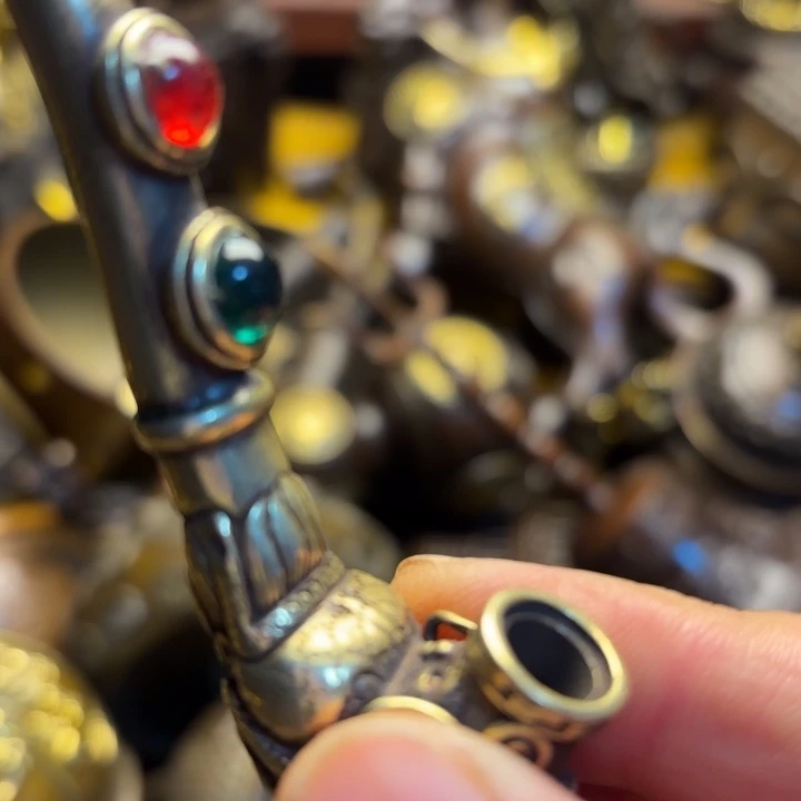 铜器摆件    点击下单