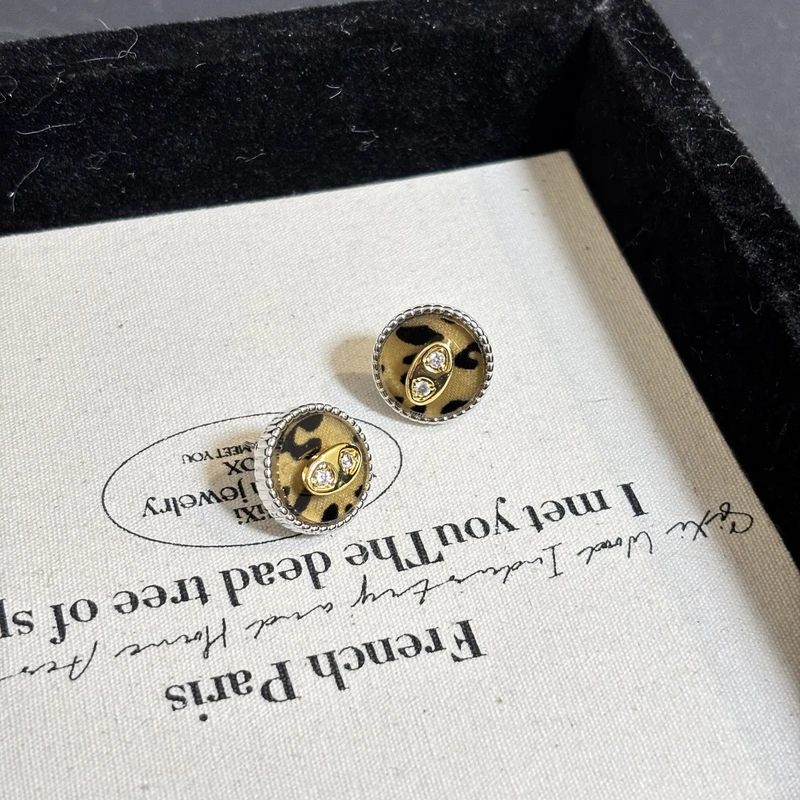 铜合金合成锆石耳饰 圆形豹纹猪鼻子耳环EH3840