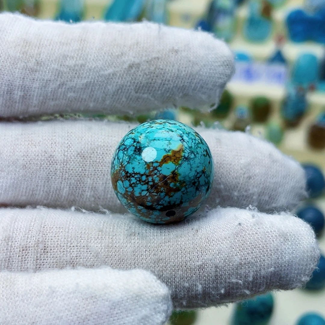 绿松石颈饰未镶嵌