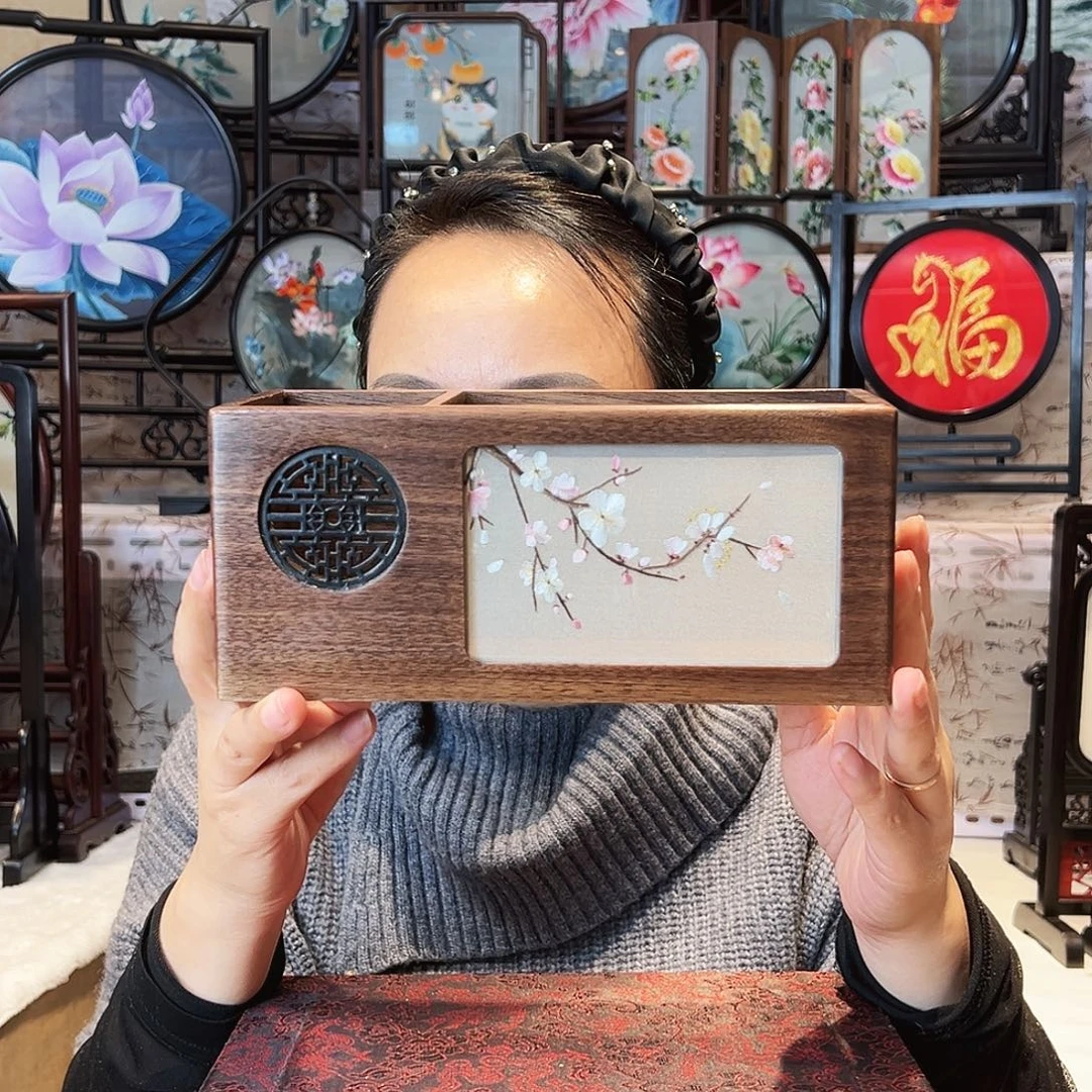 织绣苏绣收纳盒笔筒