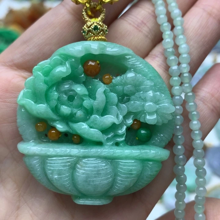 颈饰未镶嵌翡翠翡翠