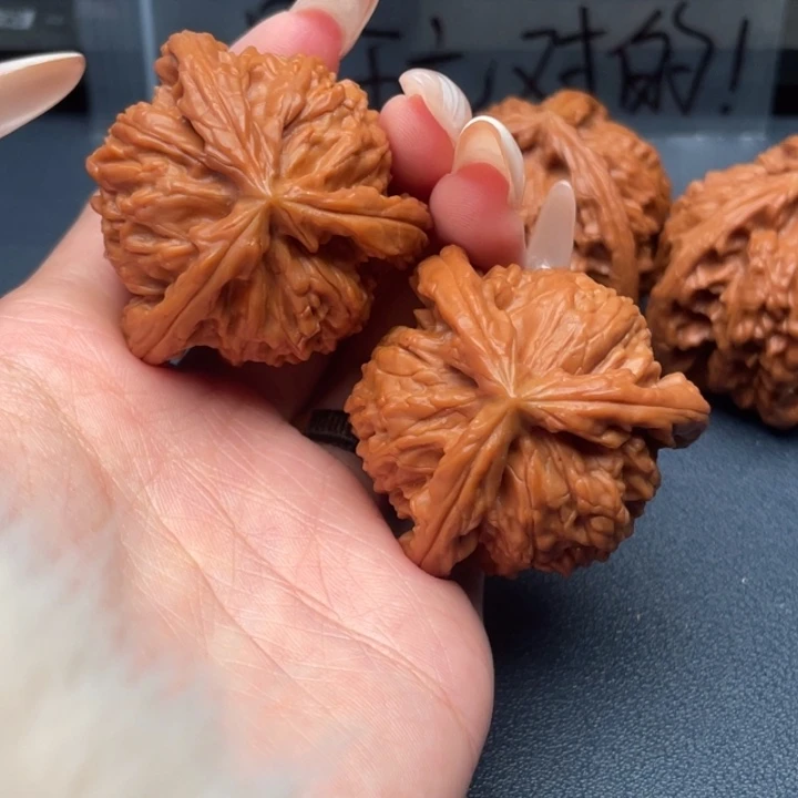 波***ˇ吊坠文玩核桃白狮子