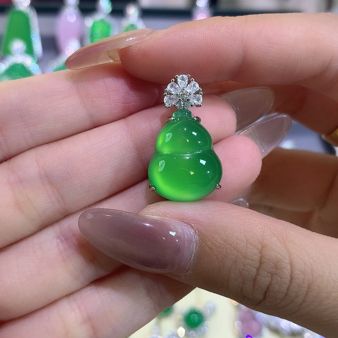 玛瑙/玉髓颈饰银S925镶嵌蝎****n