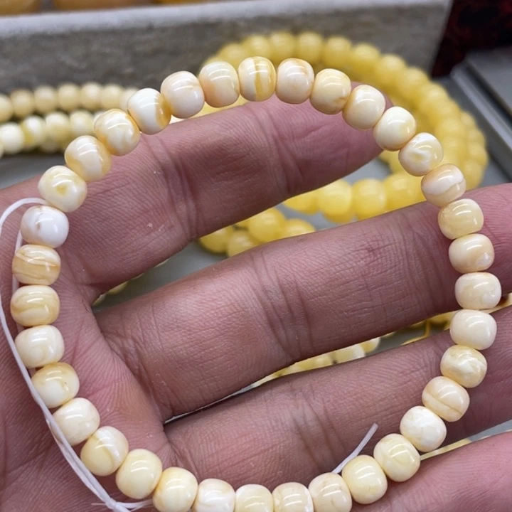 琥珀未镶嵌裸石手串