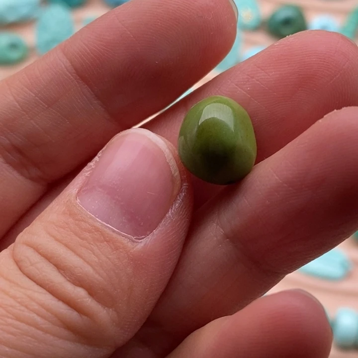 绿松石未镶嵌挂件