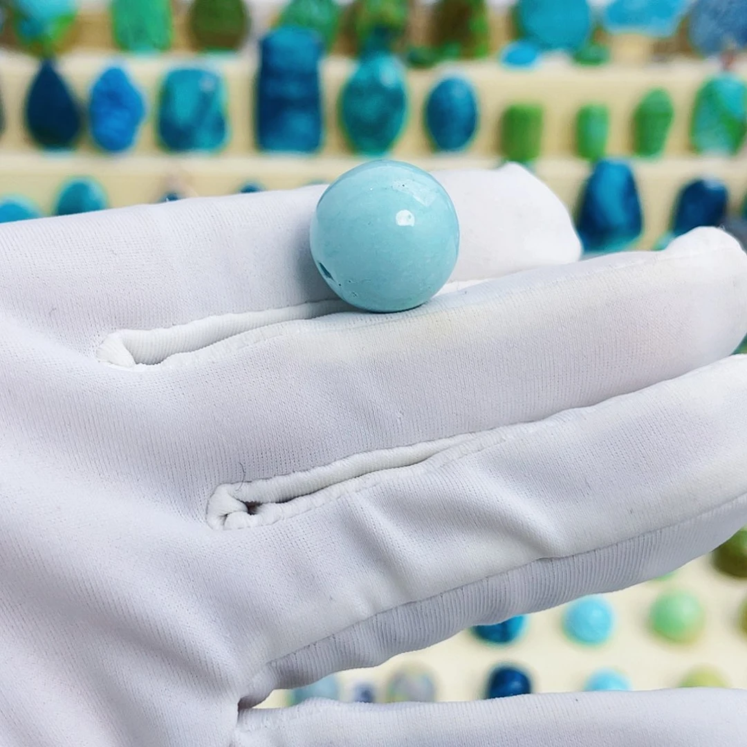 绿松石未镶嵌颈饰