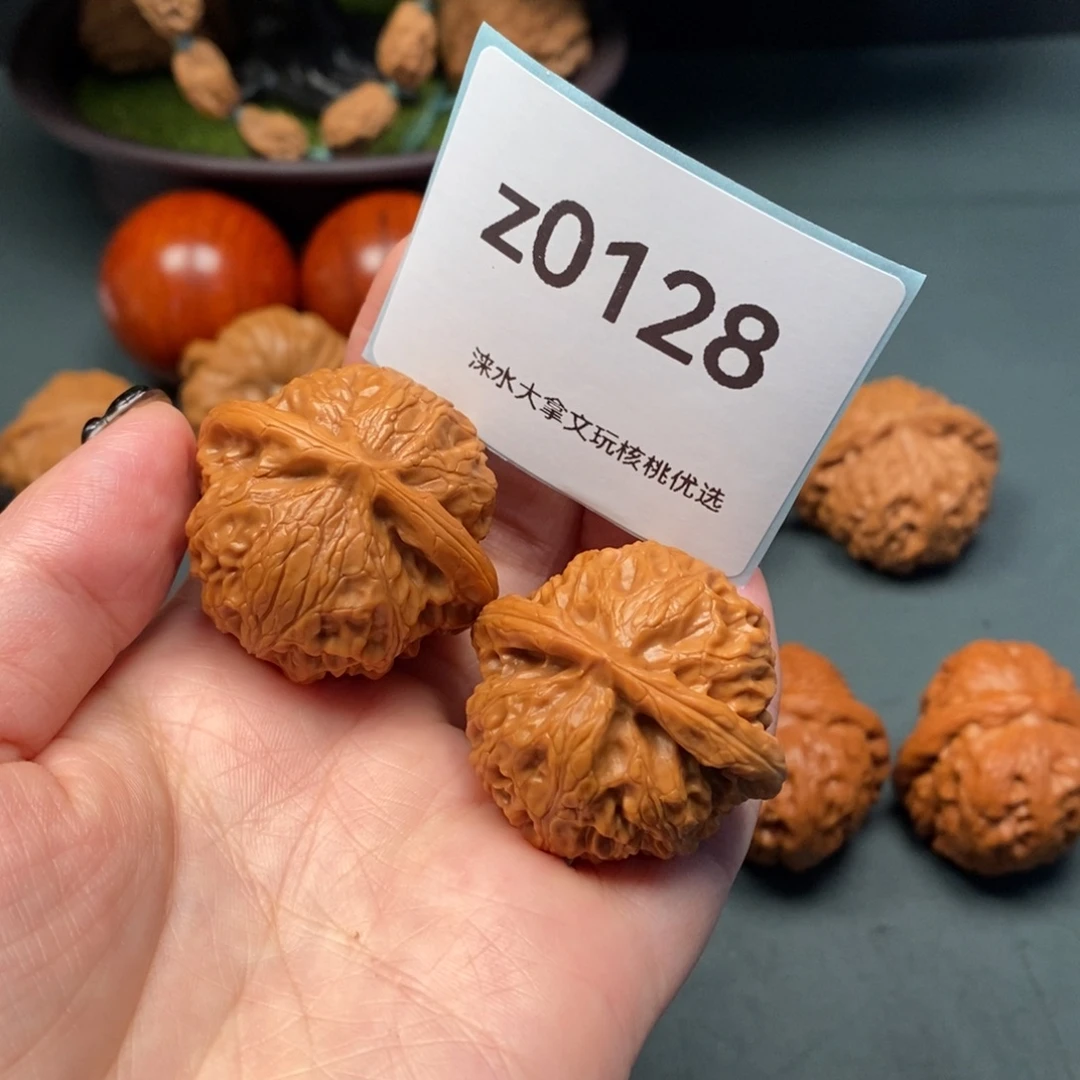 苹***！把件文玩核桃30128