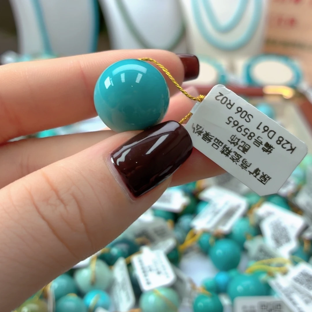 骑***王绿松石未镶嵌珠宝奇石