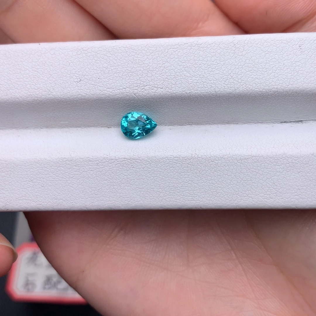 未镶嵌磷灰石裸石1.06ct