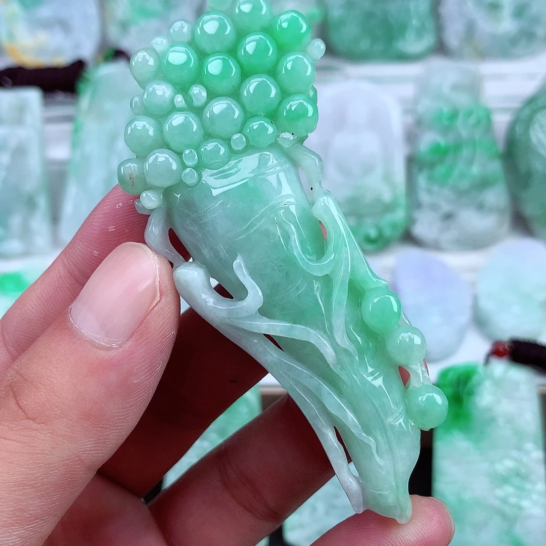 翡翠未镶嵌颈饰翡翠吊坠