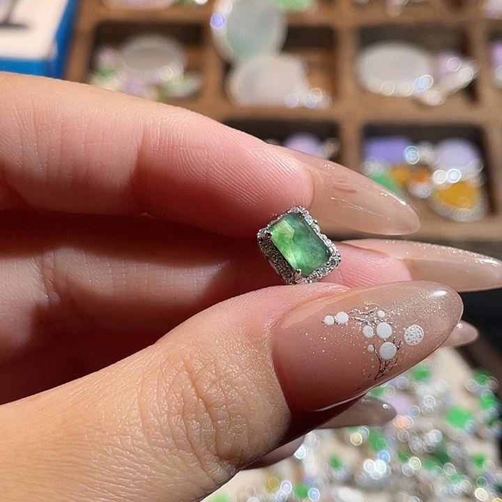 翡翠银S925镶嵌颈饰