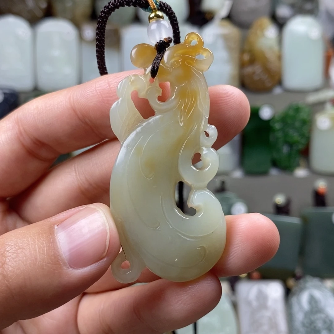 和田玉（糖玉）未镶嵌颈饰