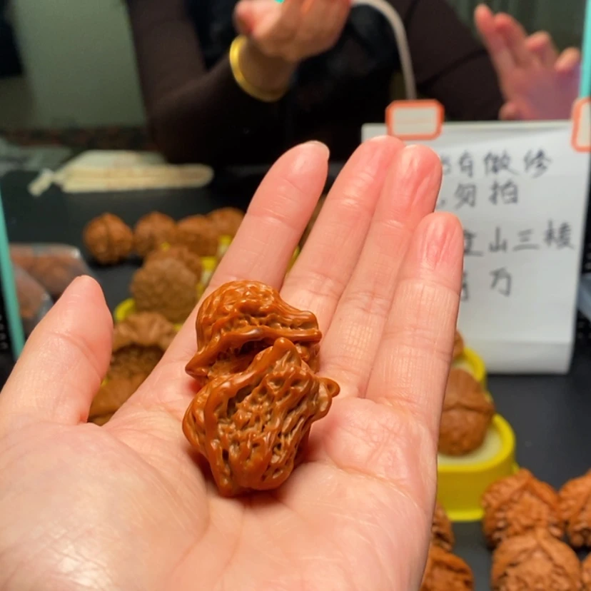 【闪购商品】把件桃核用****810号小鸟