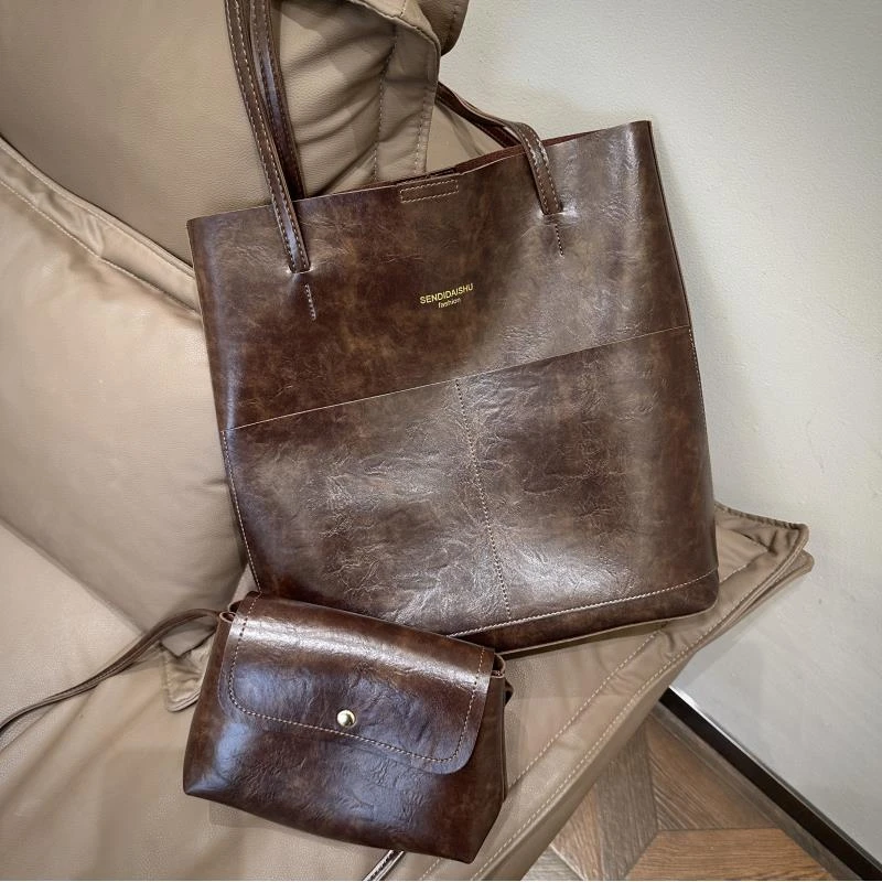 高级质感软皮单肩包大容量上班通勤手提包休闲百搭复古新款斜挎包