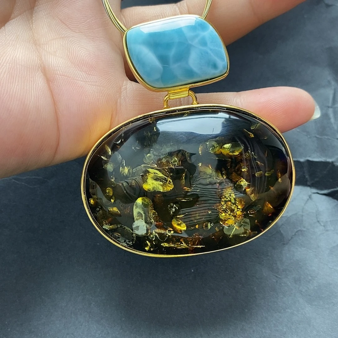 琥珀未镶嵌裸石吊坠