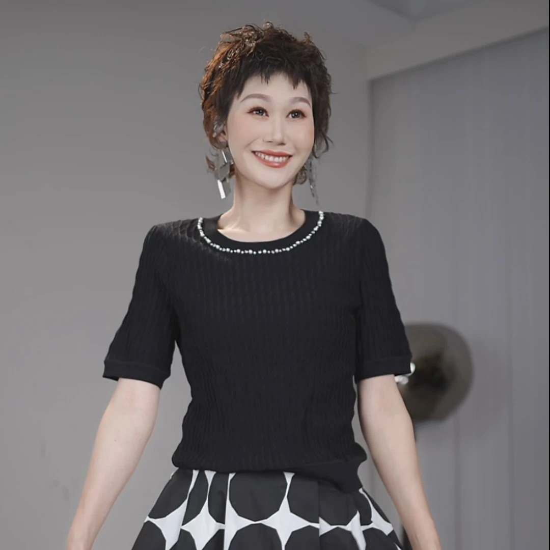GFW 时尚感轻奢夏季黑色减龄上衣T恤