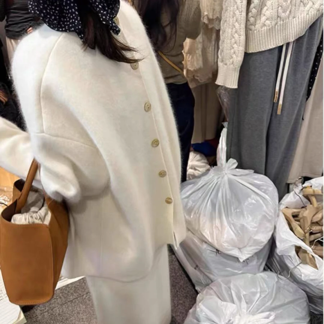 法式设计感后背扣子慵懒风宽松套头软糯毛衣裙子毛衣上衣两件套