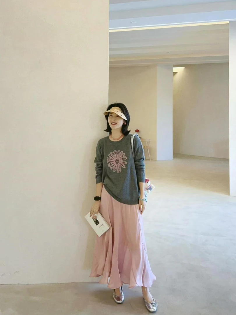 2025春季新款气质慵懒风灰色毛衣粉色高腰不规则半身裙两件套装