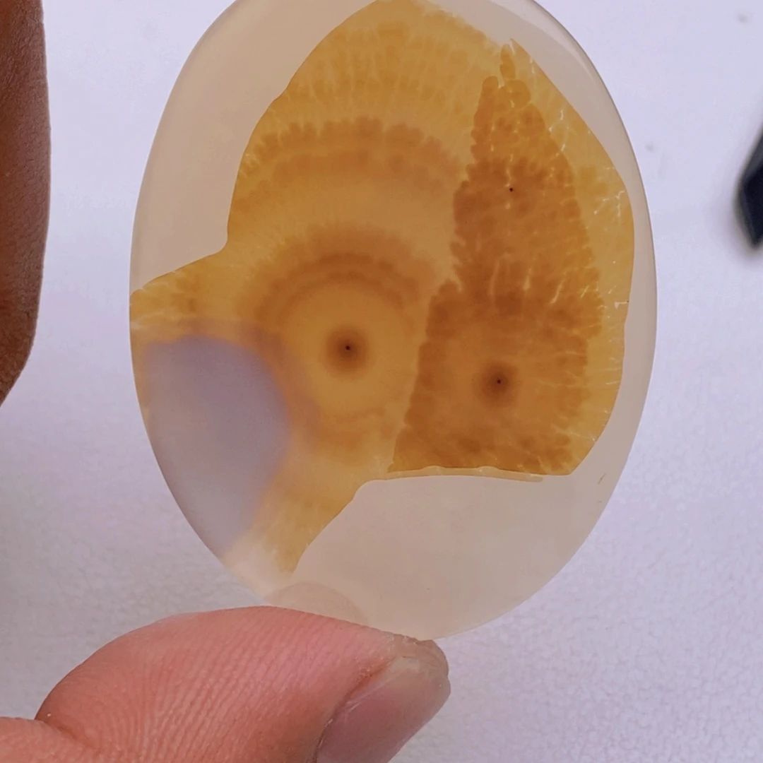 你***人玛瑙/玉髓颈饰未镶嵌