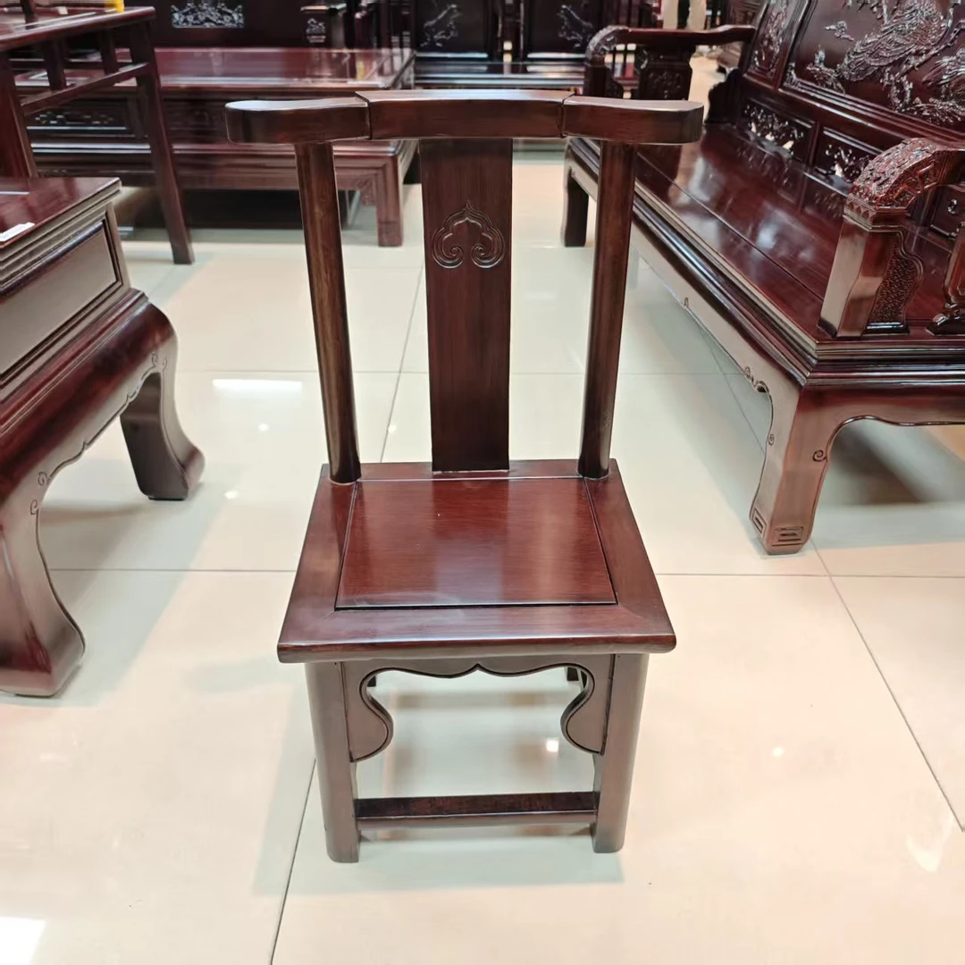 酸枝木 牛角椅尺寸：长39宽35坐高35背高78