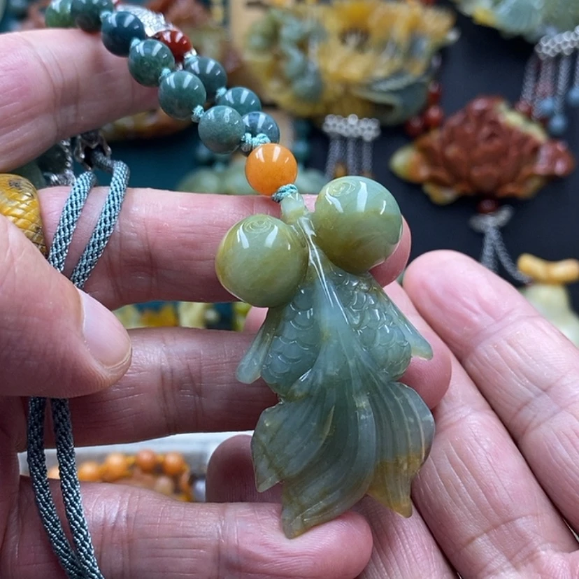 【闪购商品】蛇纹石玉未镶嵌吊坠