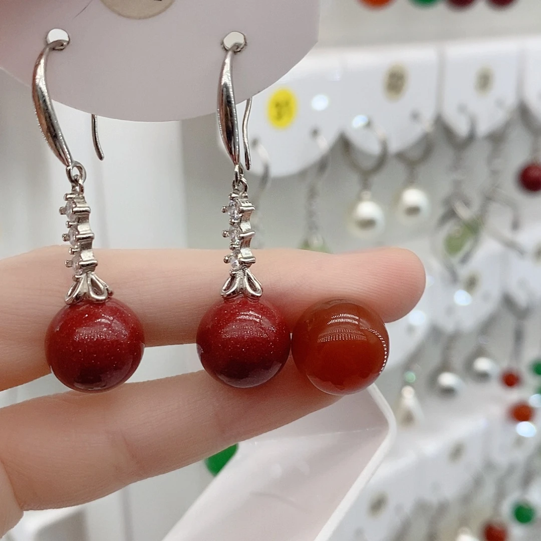 925银长款的亮红色珠珠