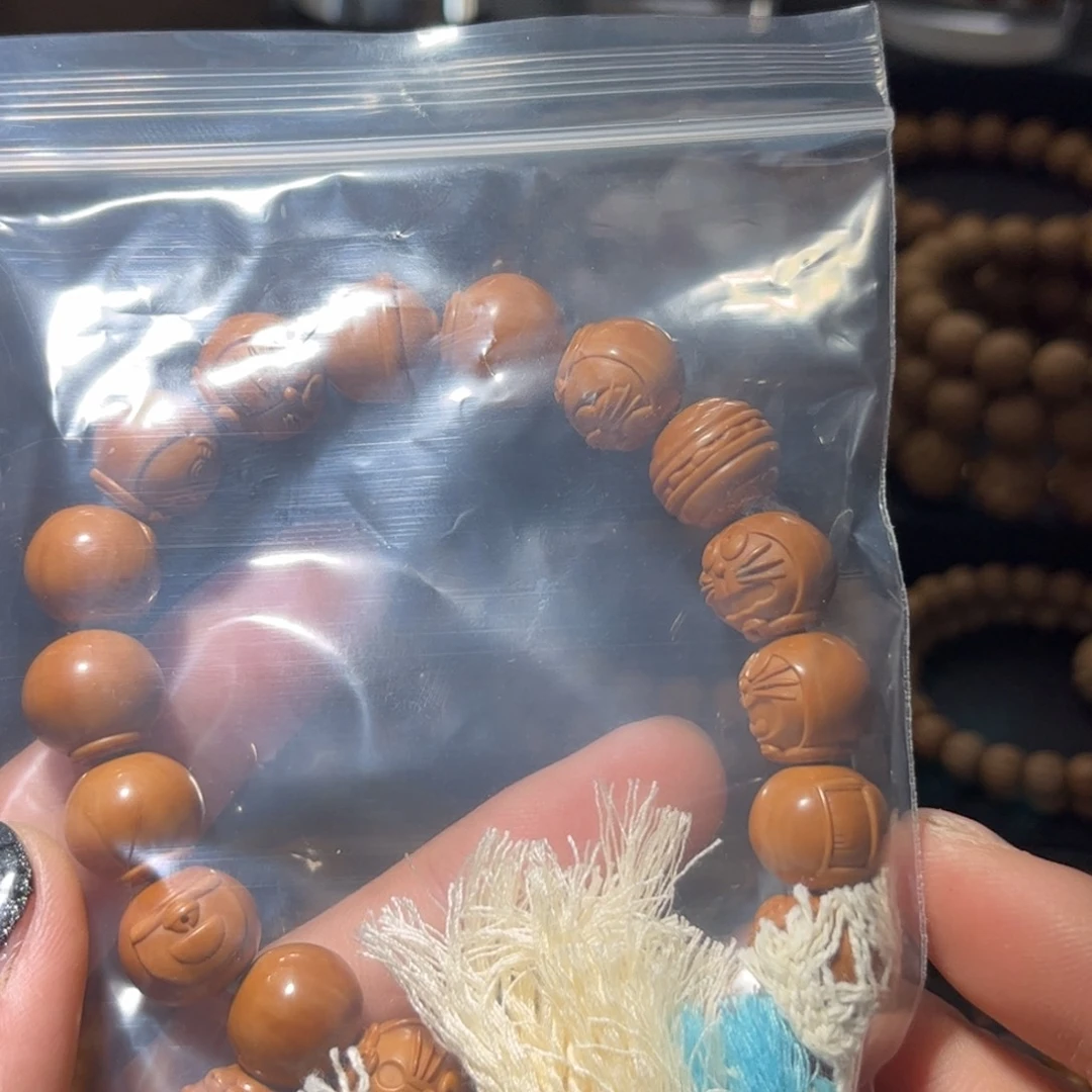 丫***新猴头核桃吊坠哆啦A梦