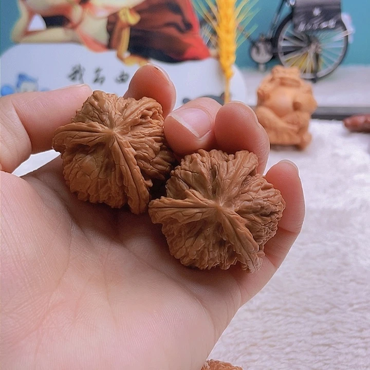 把件文玩核桃张*雷三棱