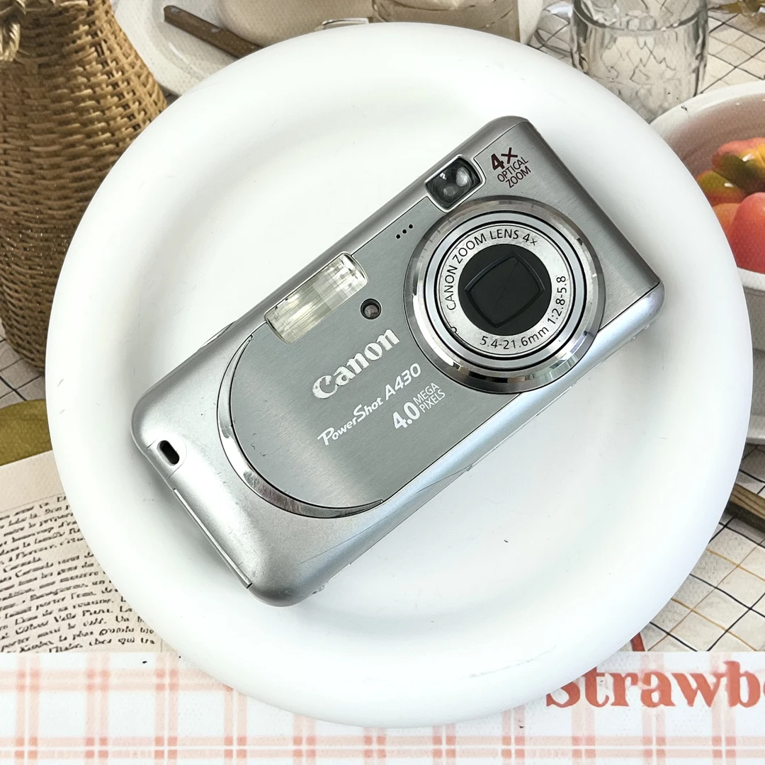 9新 Canon/佳能 A430银色800w像素五号电池自备二手no退no换