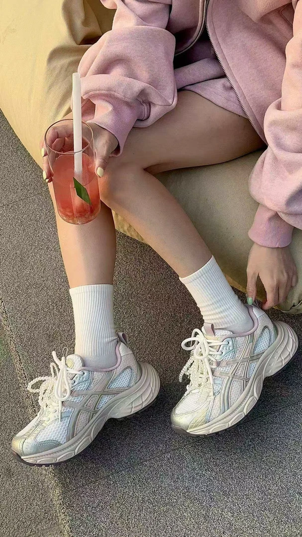 2025春季透气舒适系带老爹鞋时尚舒适个性2673样品