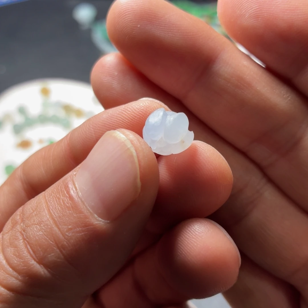 定制翡翠未镶嵌莲花