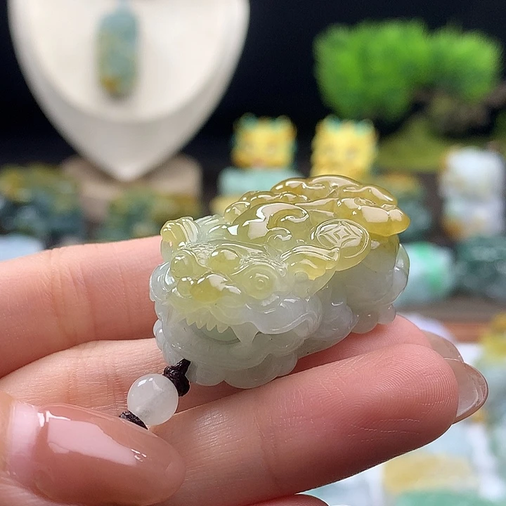 翡翠未镶嵌颈饰貔貅14