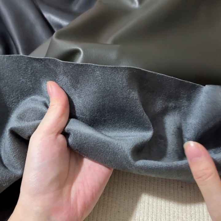 混纺军绿色高货麂皮1米。