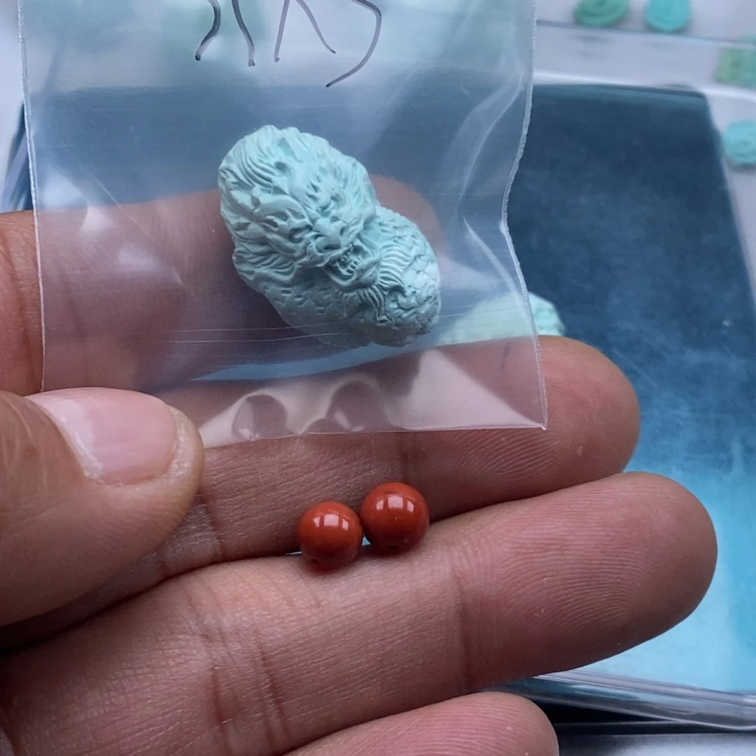 璨***璨南红玛瑙未镶嵌珠宝半成品