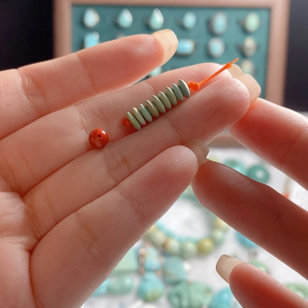 南红玛瑙颈饰未镶嵌