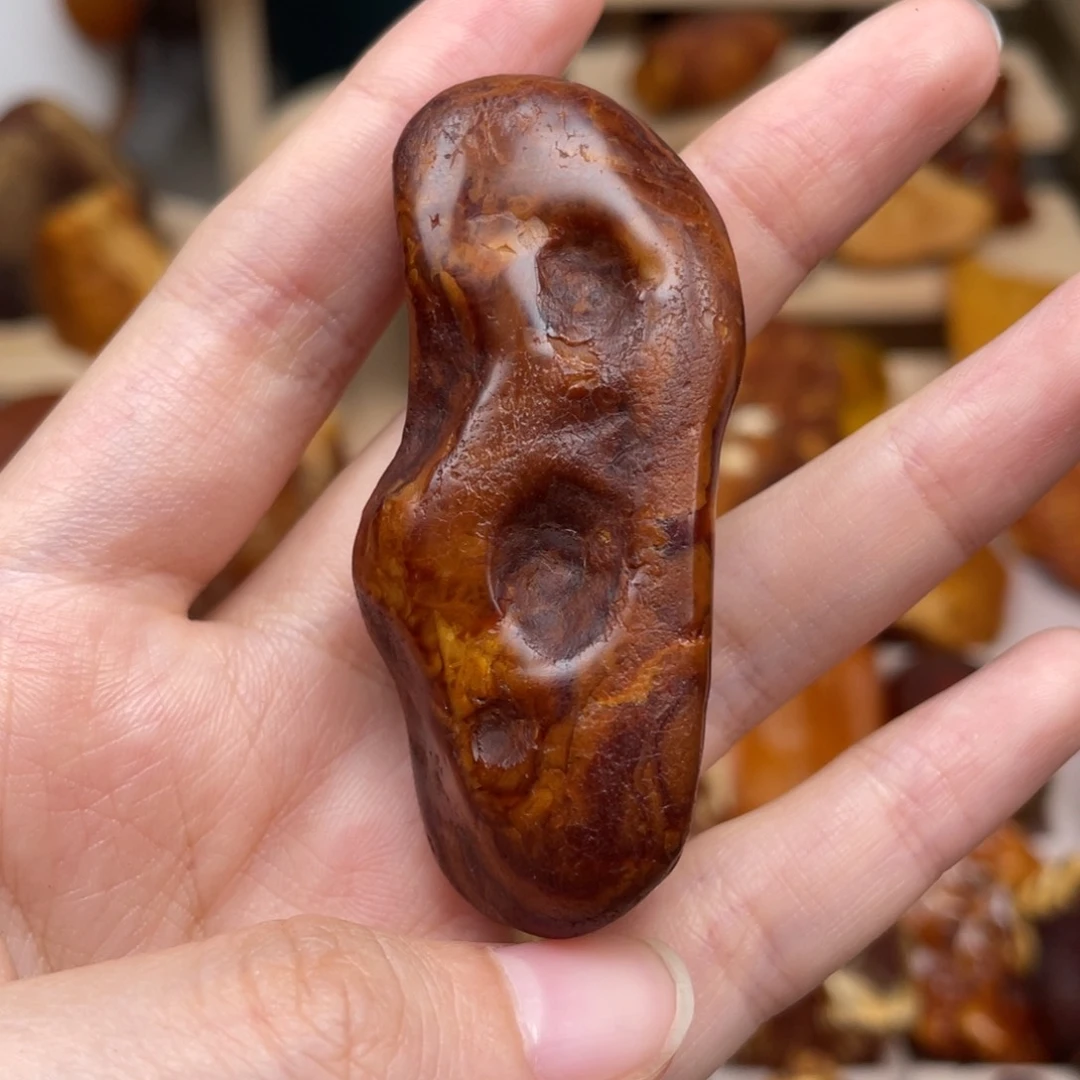 未镶嵌琥珀珠宝奇石