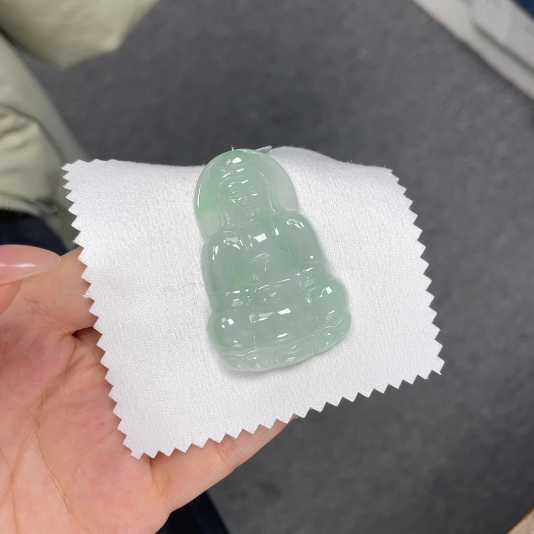 翡翠颈饰未镶嵌观音