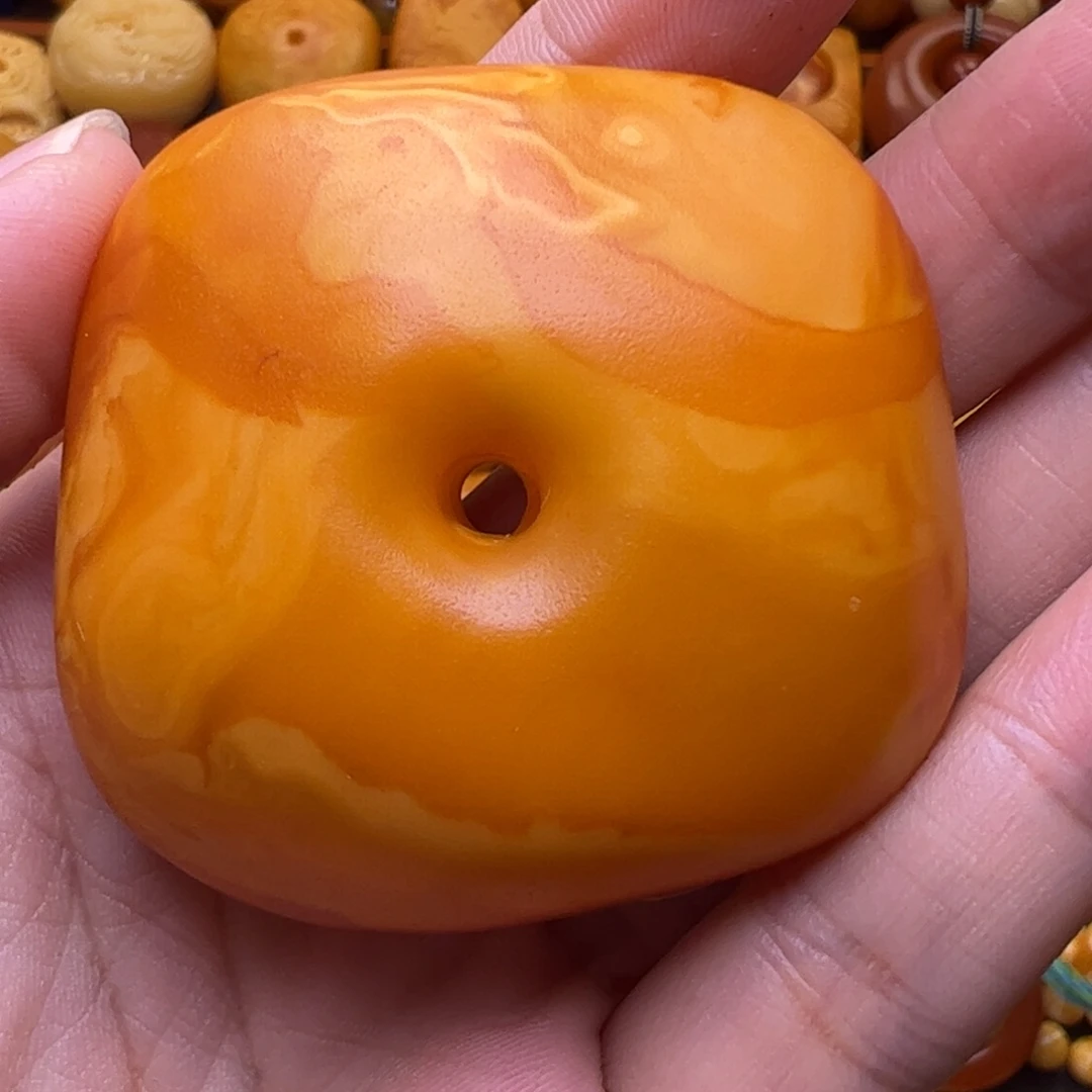 琥珀未镶嵌珠宝奇石藏扣