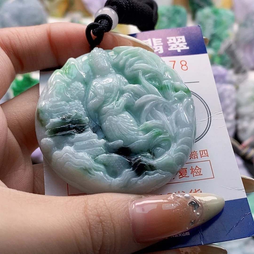 吊坠(不含链)未镶嵌翡翠