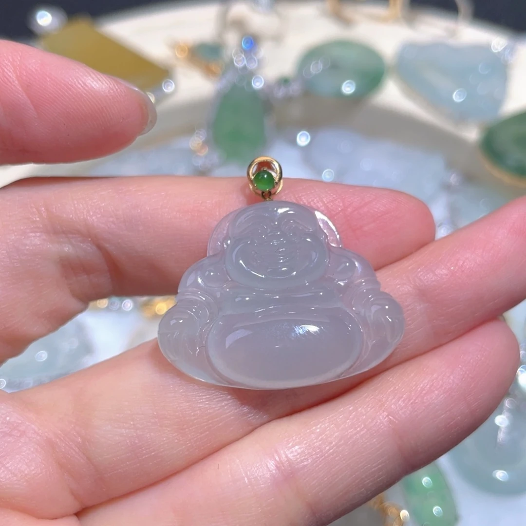翡翠颈饰18K金镶嵌翡翠