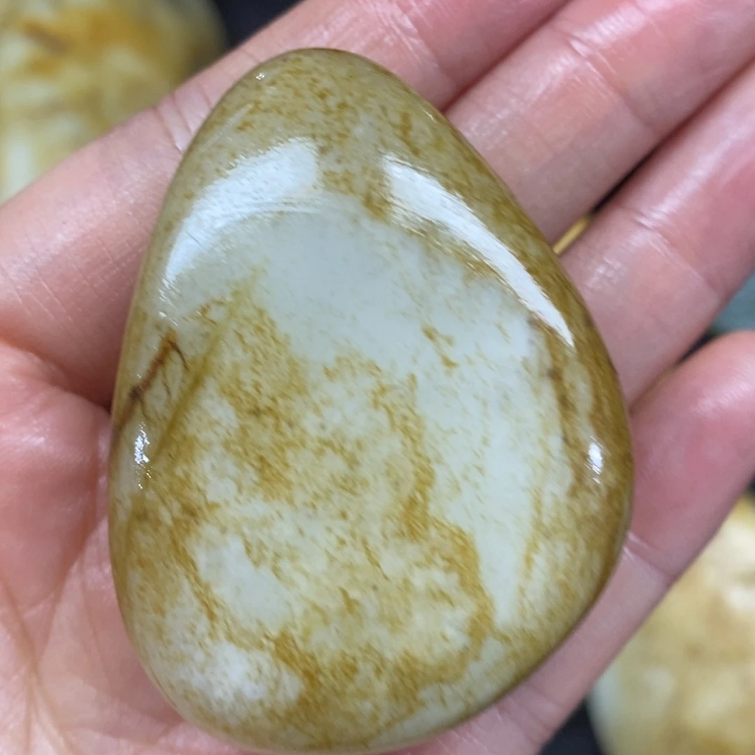 未镶嵌和田玉（糖玉）挂件