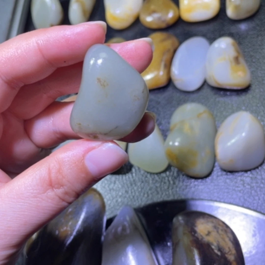 【闪购商品】颈饰未镶嵌和田玉