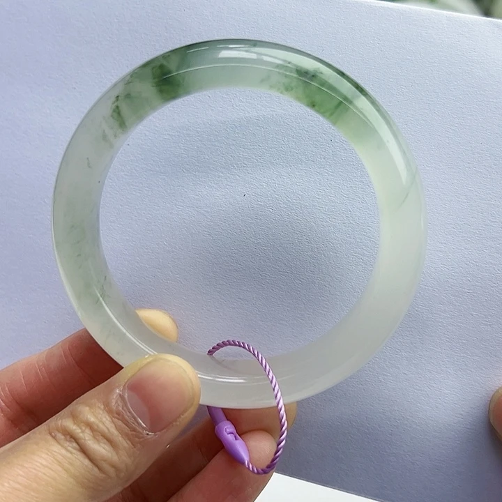 【闪购商品】石英质玉手镯未镶嵌