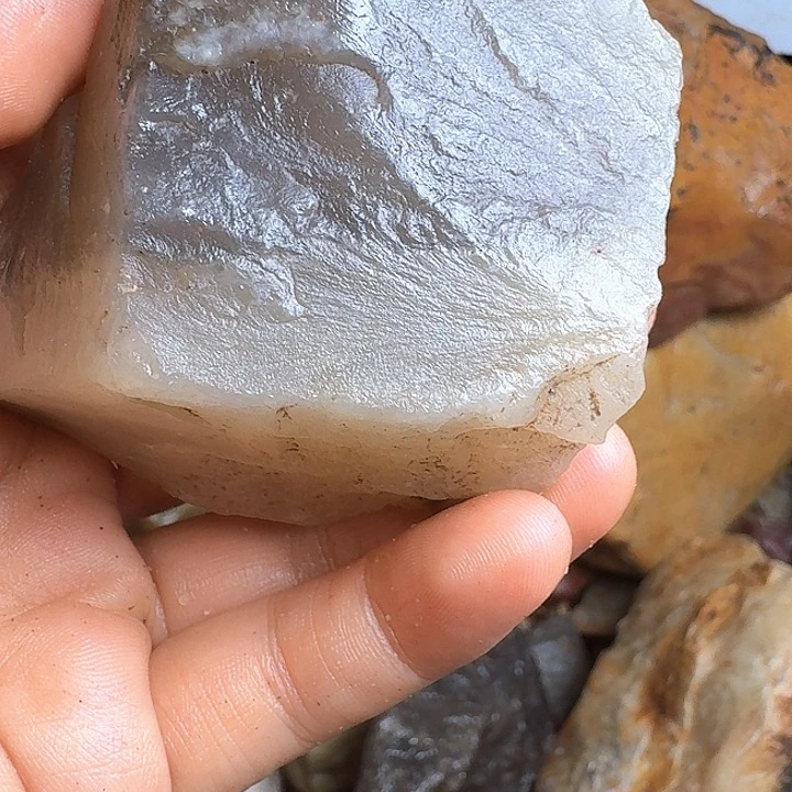 明***非寿山石寿山石的颜色