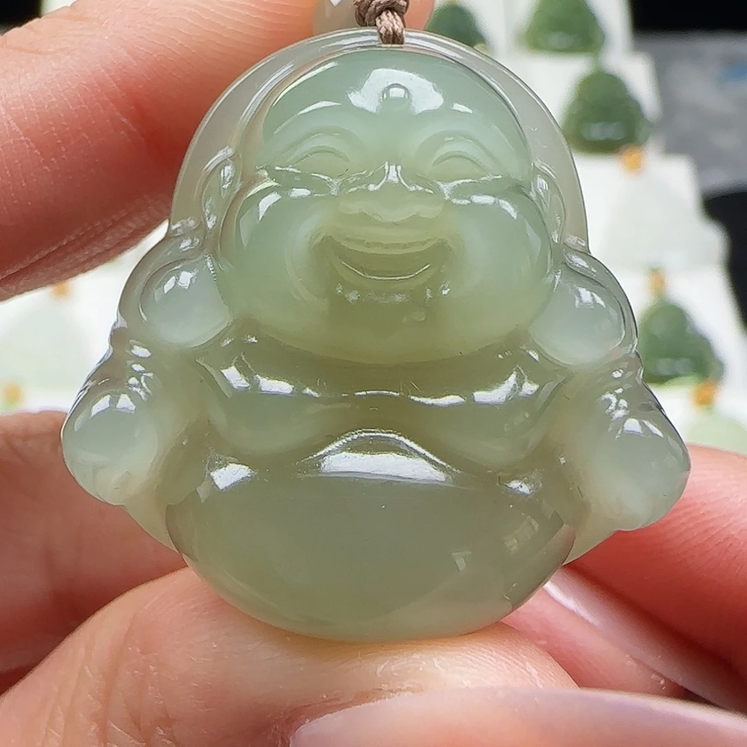 和田玉未镶嵌吊坠(赠链)