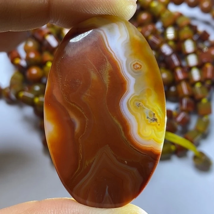 玛瑙/玉髓颈饰未镶嵌