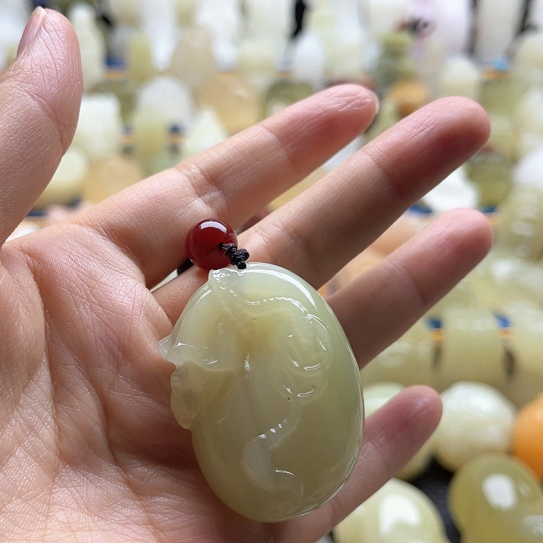 兔***风新疆昆仑山脉山料