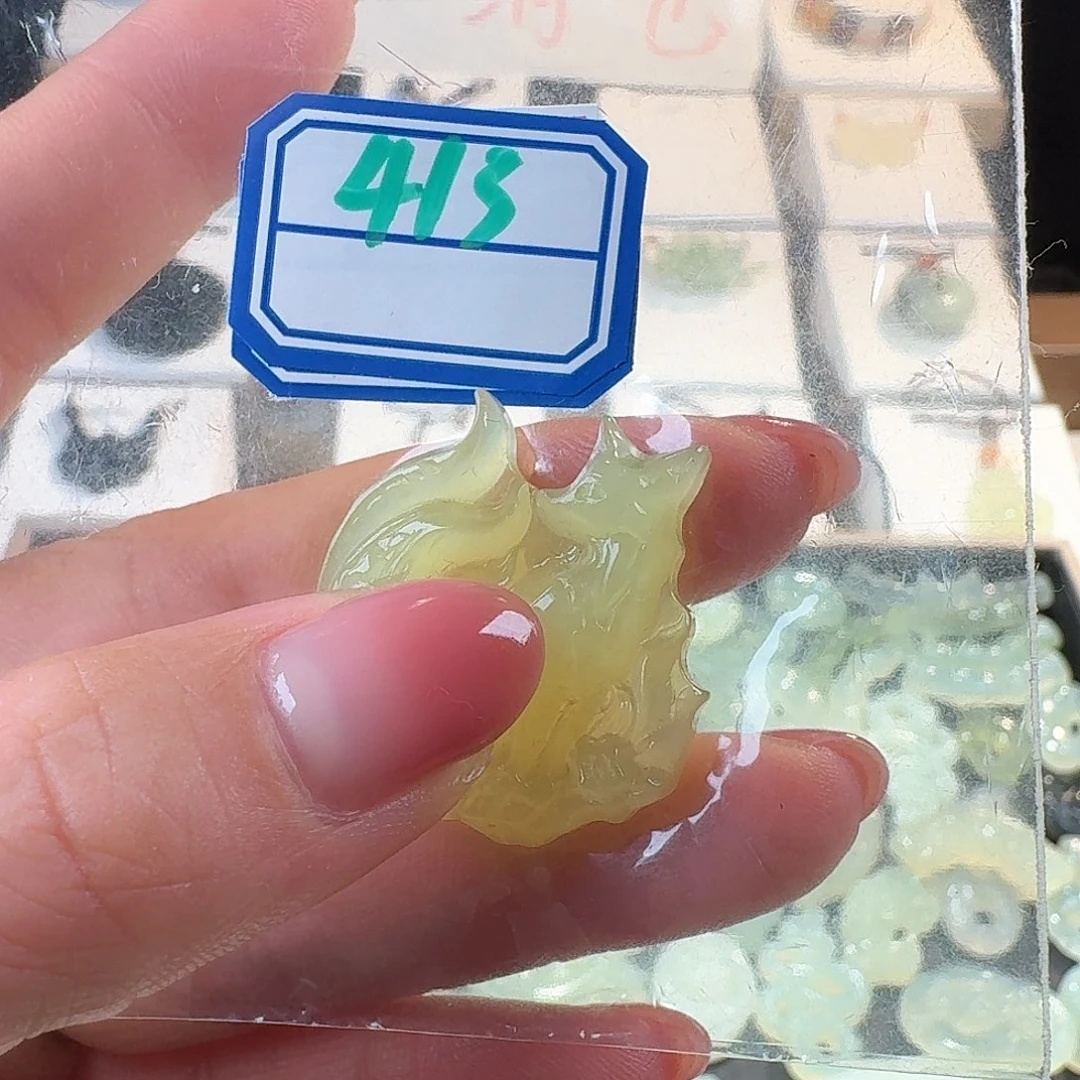 蛇纹石玉颈饰合金精美礼品