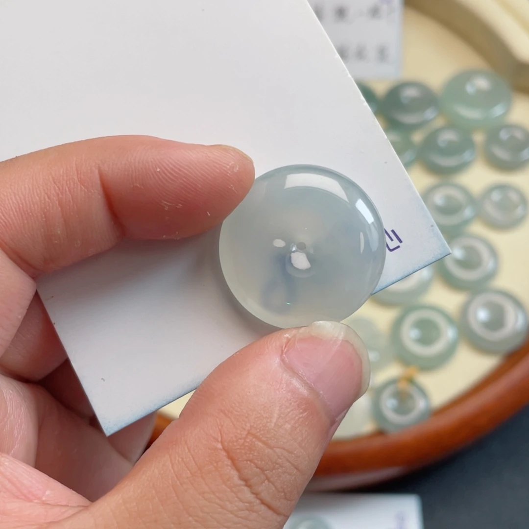 翡翠未镶嵌颈饰556678887557788